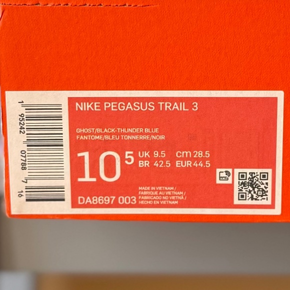 NWOT | Nike | 10.5 M | Pegasus Trail 3 - Picture 8 of 8